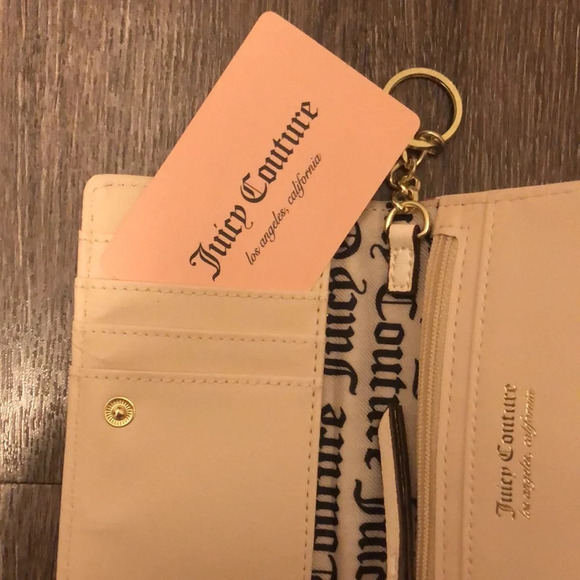 Juicy Couture White Ditsy Rose Purse W/ Matching Wallet - Picture 9 of 15